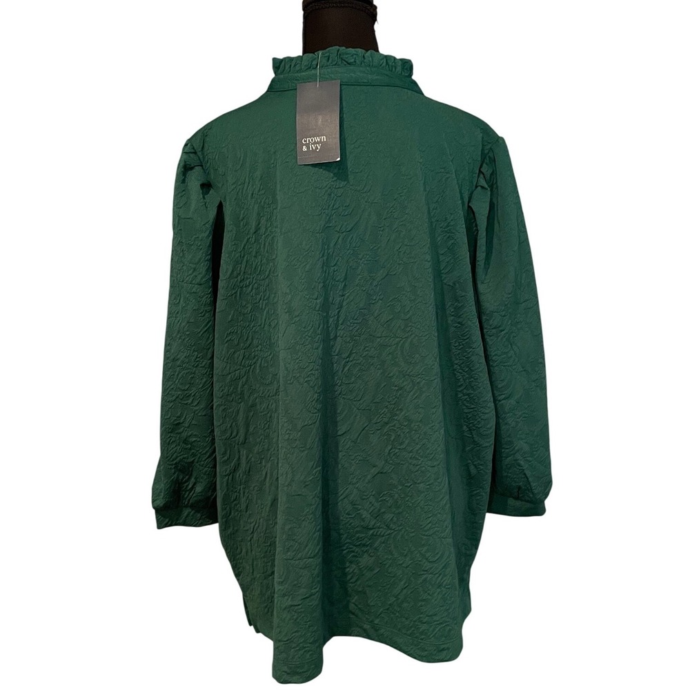 Crown and Ivy Plus Sz 3X Green Textured V Neck Ruffle Collar Long Sleeve Top NWT - Picture 2 of 7